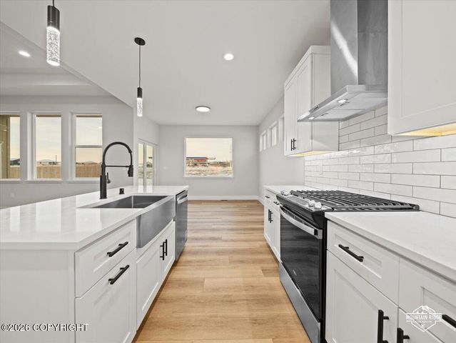 2252 S Skyward View Circle, Palmer, AK 99645