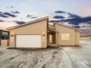 2252 S Skyward View Circle, Palmer, AK 99645