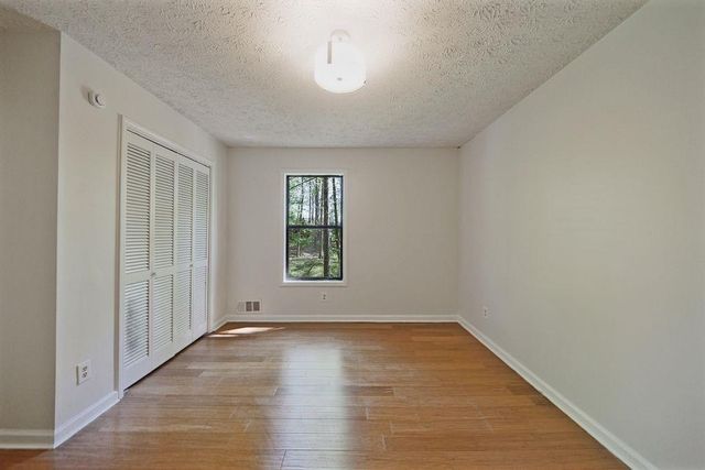 919 Lebanon, Woodstock, GA 30188