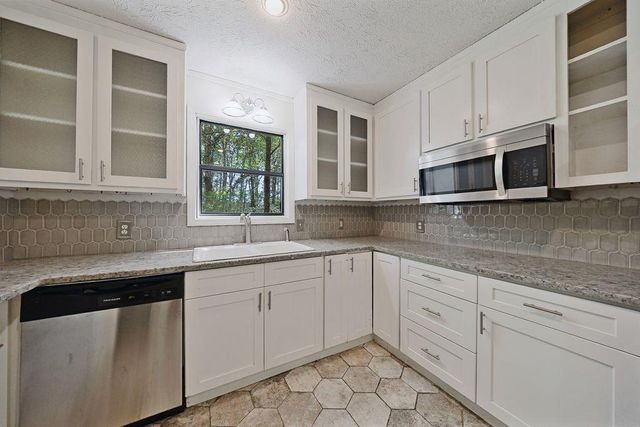 919 Lebanon, Woodstock, GA 30188