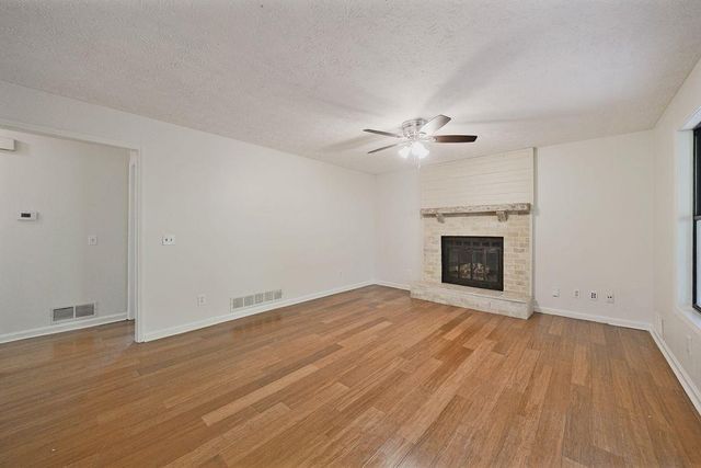 919 Lebanon, Woodstock, GA 30188