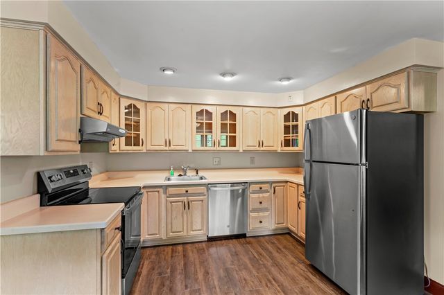 103 Sweetbriar Dr, North Strabane, PA 15317