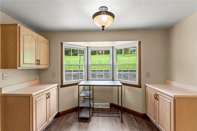 103 Sweetbriar Dr, North Strabane, PA 15317