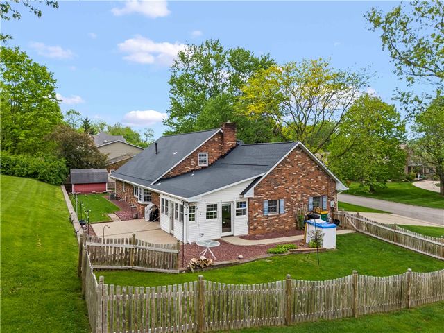 103 Sweetbriar Dr, North Strabane, PA 15317