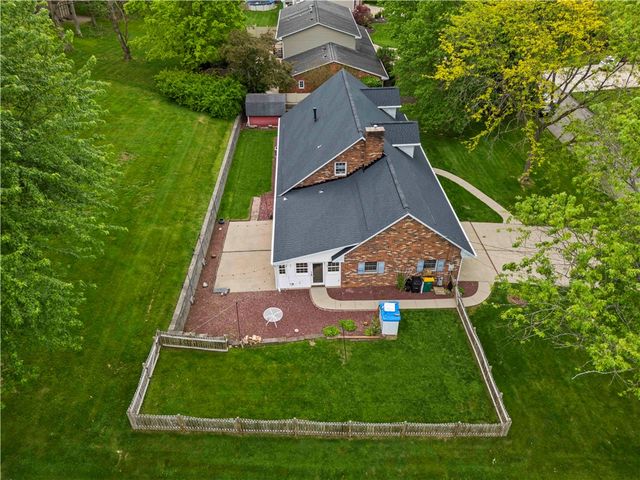 103 Sweetbriar Dr, North Strabane, PA 15317