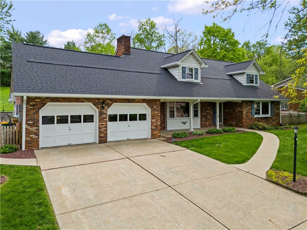 103 Sweetbriar Dr, North Strabane, PA 15317