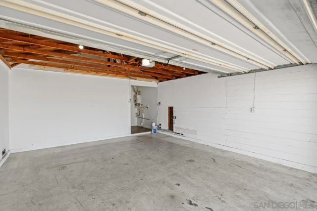 8631 Flanders, San Diego, CA 92126