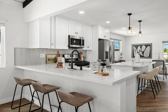 8631 Flanders, San Diego, CA 92126