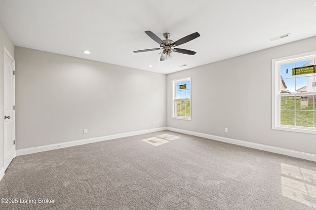 3020 Thorntree Ln, Lawrenceburg, KY 40342