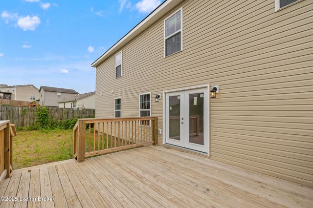 3020 Thorntree Ln, Lawrenceburg, KY 40342