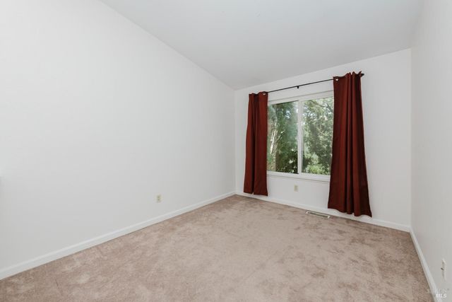 299 Shasta Dr #59, Vacaville, CA 95687