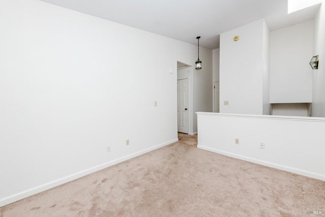 299 Shasta Dr #59, Vacaville, CA 95687