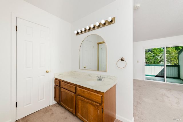 299 Shasta Dr #59, Vacaville, CA 95687