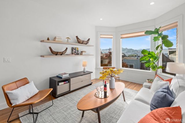 32 Richland Avenue 32, San Francisco, CA 94110