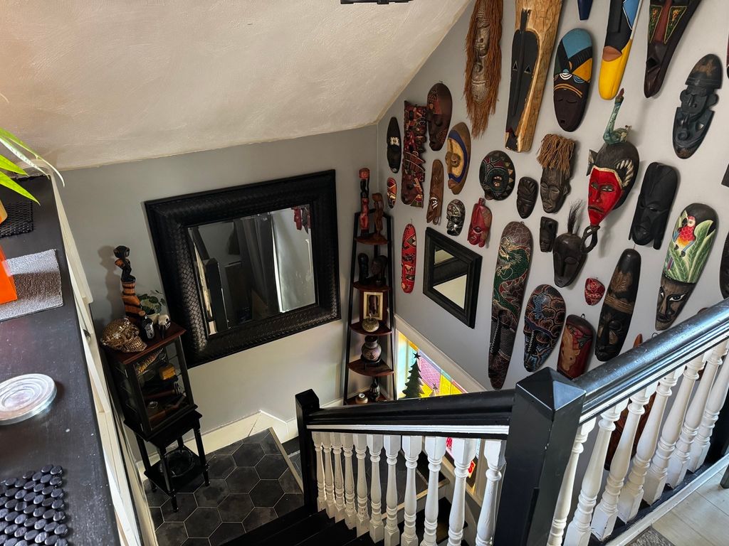 552 Main St 3, Haverhill, MA 01830