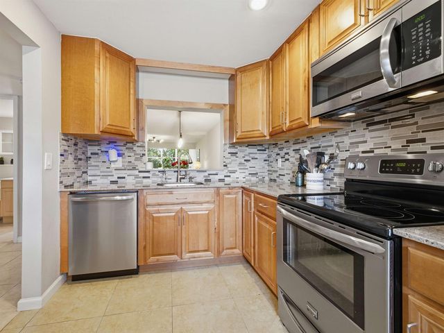 2940 SW 22nd Avenue 7030, Delray Beach, FL 33445