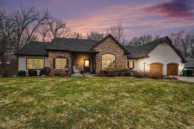 51823 westwood Forest Drive, South Bend, IN 46628