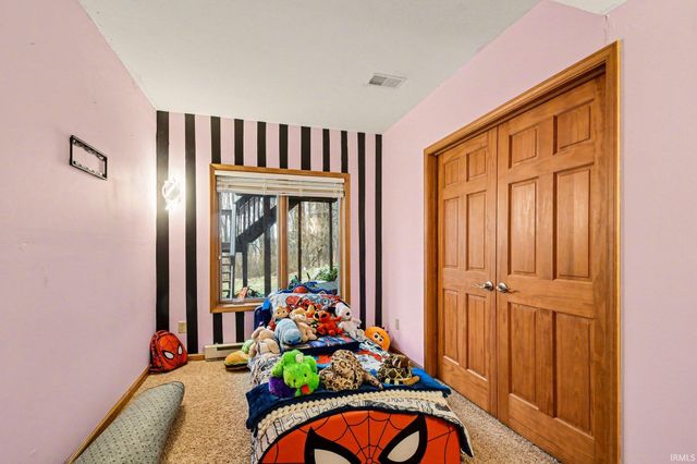 51823 westwood Forest Drive, South Bend, IN 46628