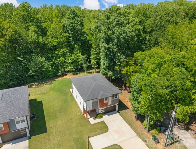 8925 Harrisburg Road, Charlotte, NC 28215