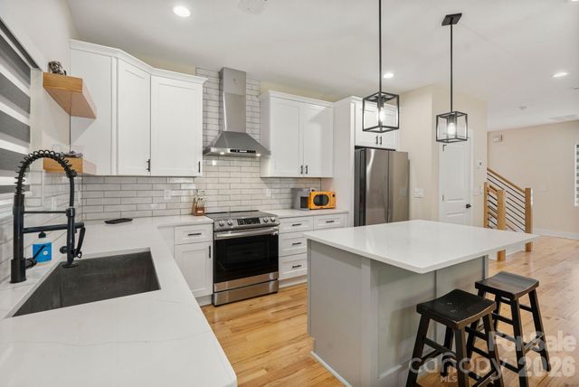 8925 Harrisburg Road, Charlotte, NC 28215