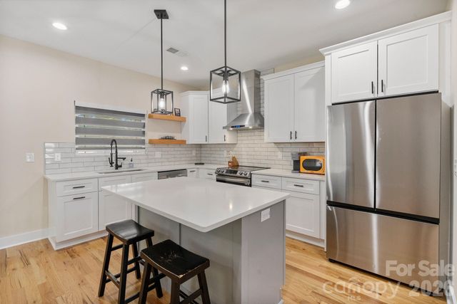 8925 Harrisburg Road, Charlotte, NC 28215