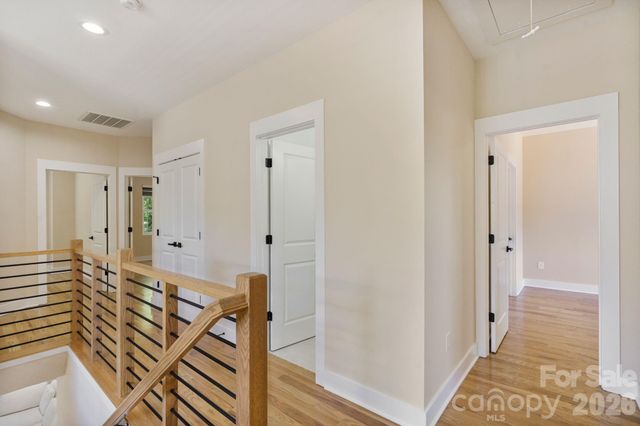 8925 Harrisburg Road, Charlotte, NC 28215