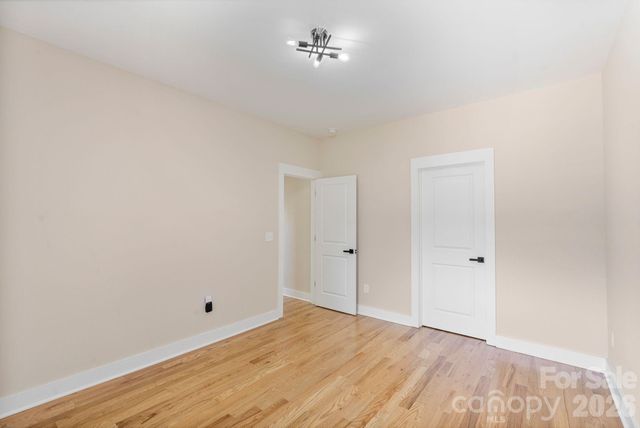 8925 Harrisburg Road, Charlotte, NC 28215