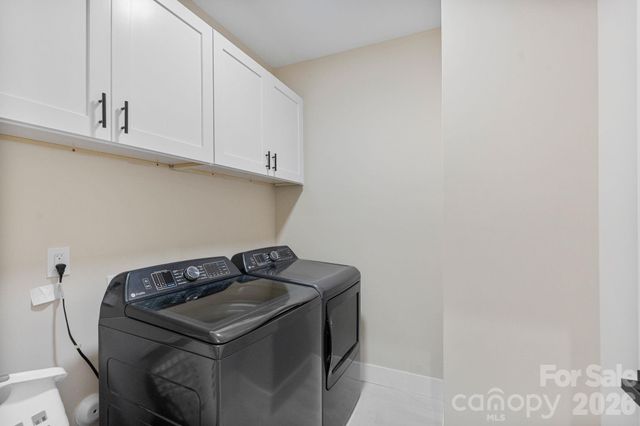 8925 Harrisburg Road, Charlotte, NC 28215