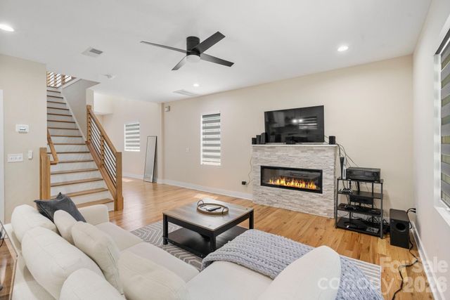 8925 Harrisburg Road, Charlotte, NC 28215