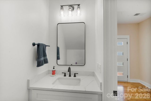 8925 Harrisburg Road, Charlotte, NC 28215