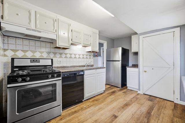 1401 Sherwood Avenue, Elgin, IL 60120