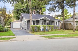 1401 Sherwood Avenue, Elgin, IL 60120
