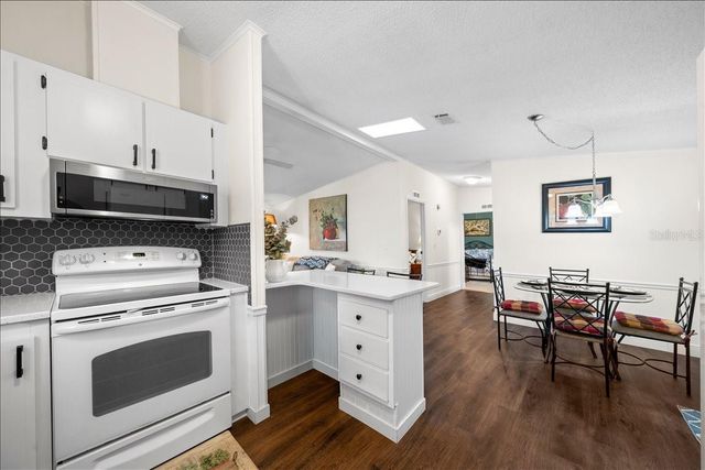 1840 W SCHWARTZ BOULEVARD, The Villages, FL 32159