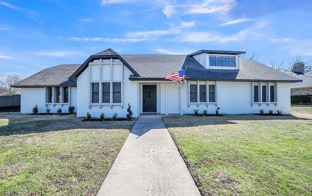 815 38th Street SE, Paris, TX 75462