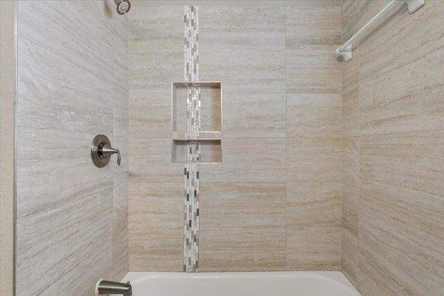 7407 Bethune Ave 1, Austin, TX 78752