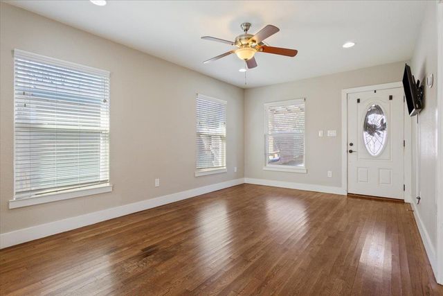 7407 Bethune Ave 1, Austin, TX 78752