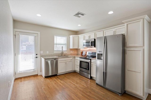 7407 Bethune Ave 1, Austin, TX 78752