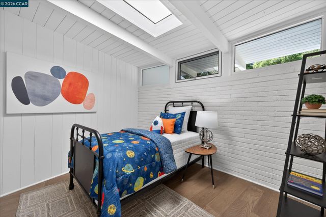 100 El Toyonal, Orinda, CA 94563