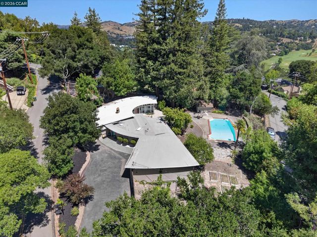 100 El Toyonal, Orinda, CA 94563