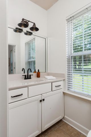 5954 Temple Rd, Nashville, TN 37221