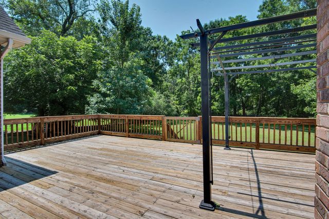5954 Temple Rd, Nashville, TN 37221