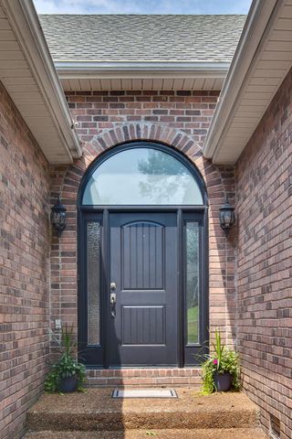 5954 Temple Rd, Nashville, TN 37221