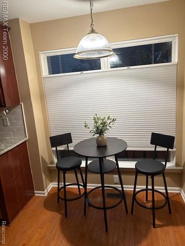 8165 Sequoia Lane, White Lake Charter Township, MI 48386