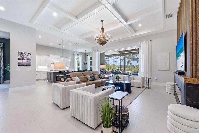 8254 PAVIA WAY, Lakewood Ranch, FL 34202