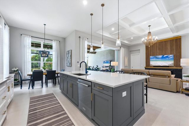 8254 PAVIA WAY, Lakewood Ranch, FL 34202