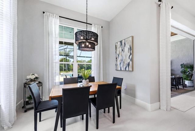 8254 PAVIA WAY, Lakewood Ranch, FL 34202