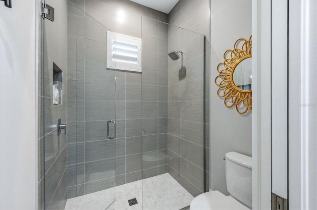 8254 PAVIA WAY, Lakewood Ranch, FL 34202