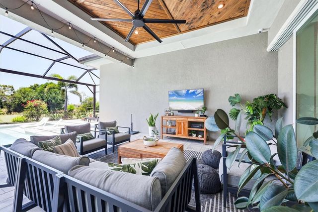 8254 PAVIA WAY, Lakewood Ranch, FL 34202
