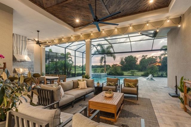 8254 PAVIA WAY, Lakewood Ranch, FL 34202