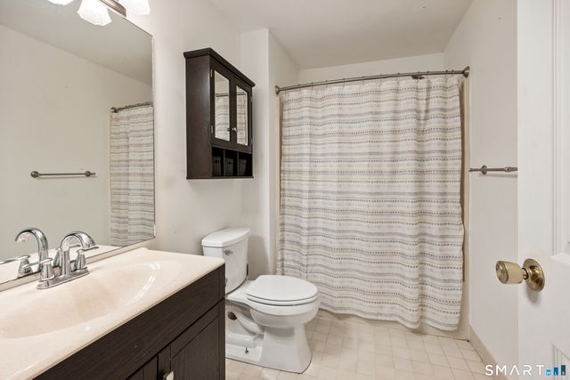 30 Rockledge Loop 30, Torrington, CT 06790